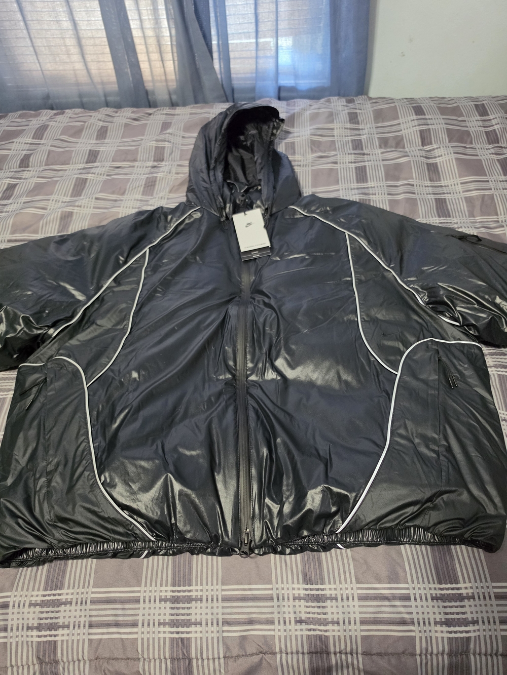 Nike Tech Bubble Jacket - Picture 2 of 12
